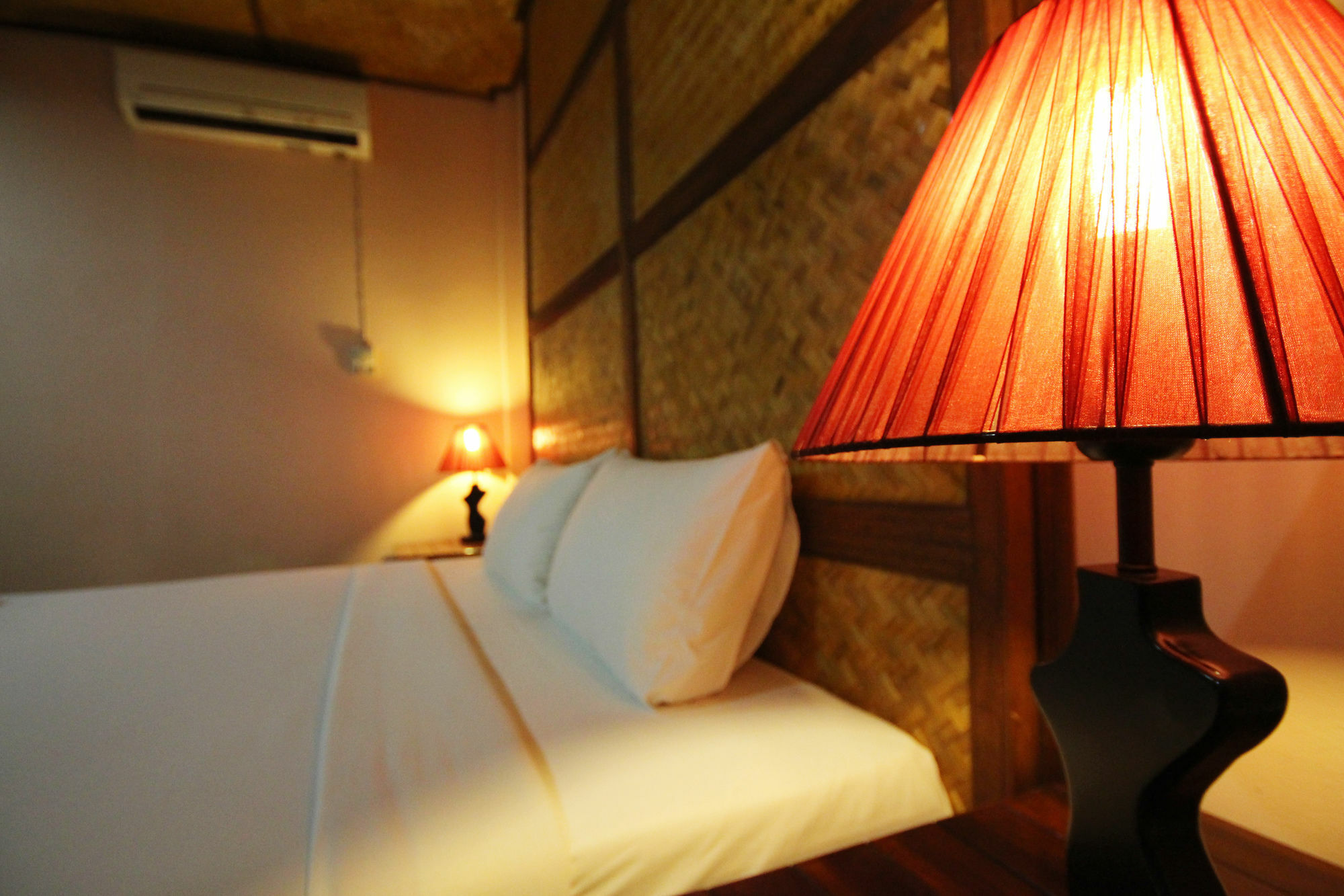 Lanta Sabai & Koh Lanta
