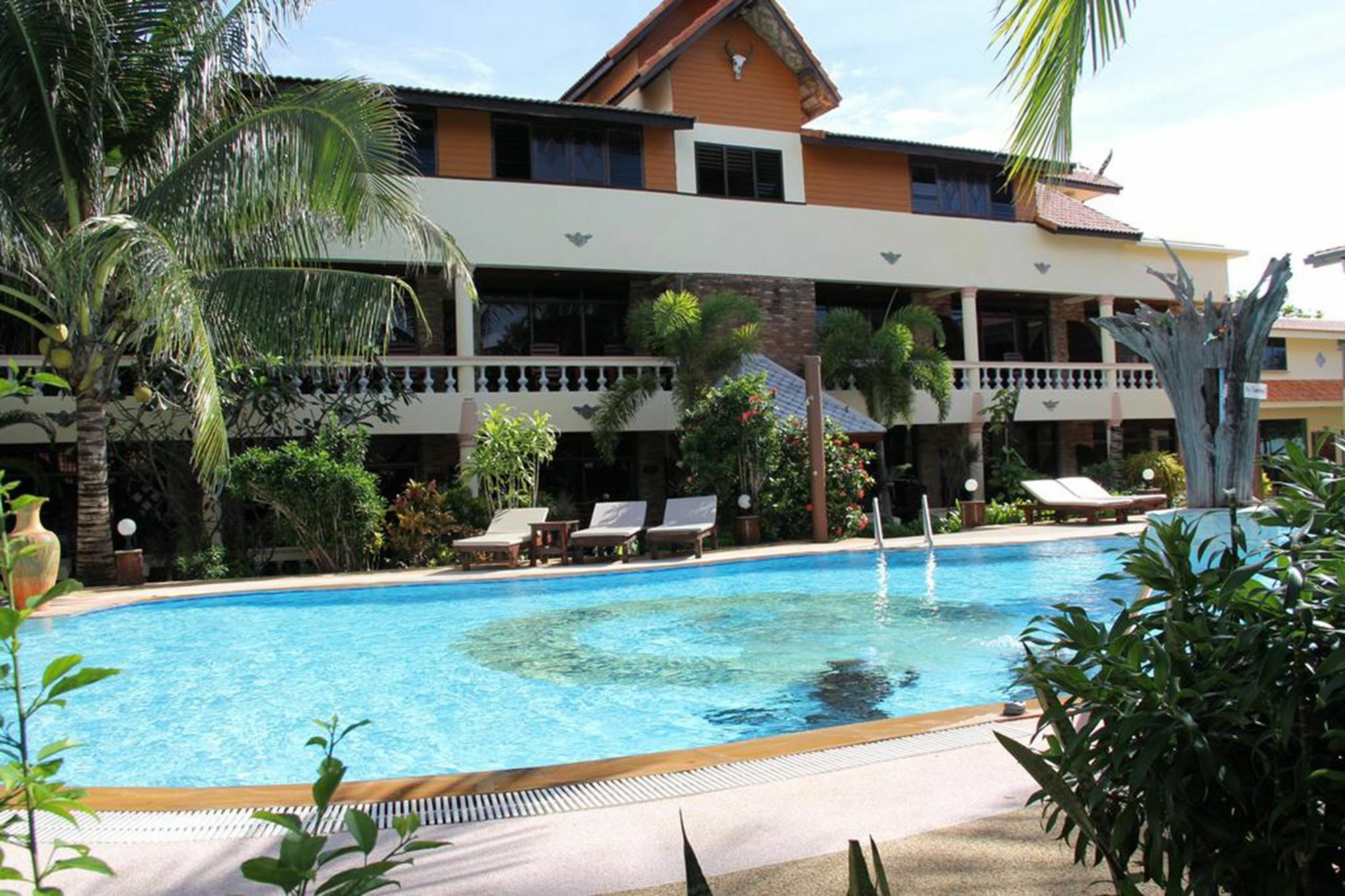 Laguna Club Resort