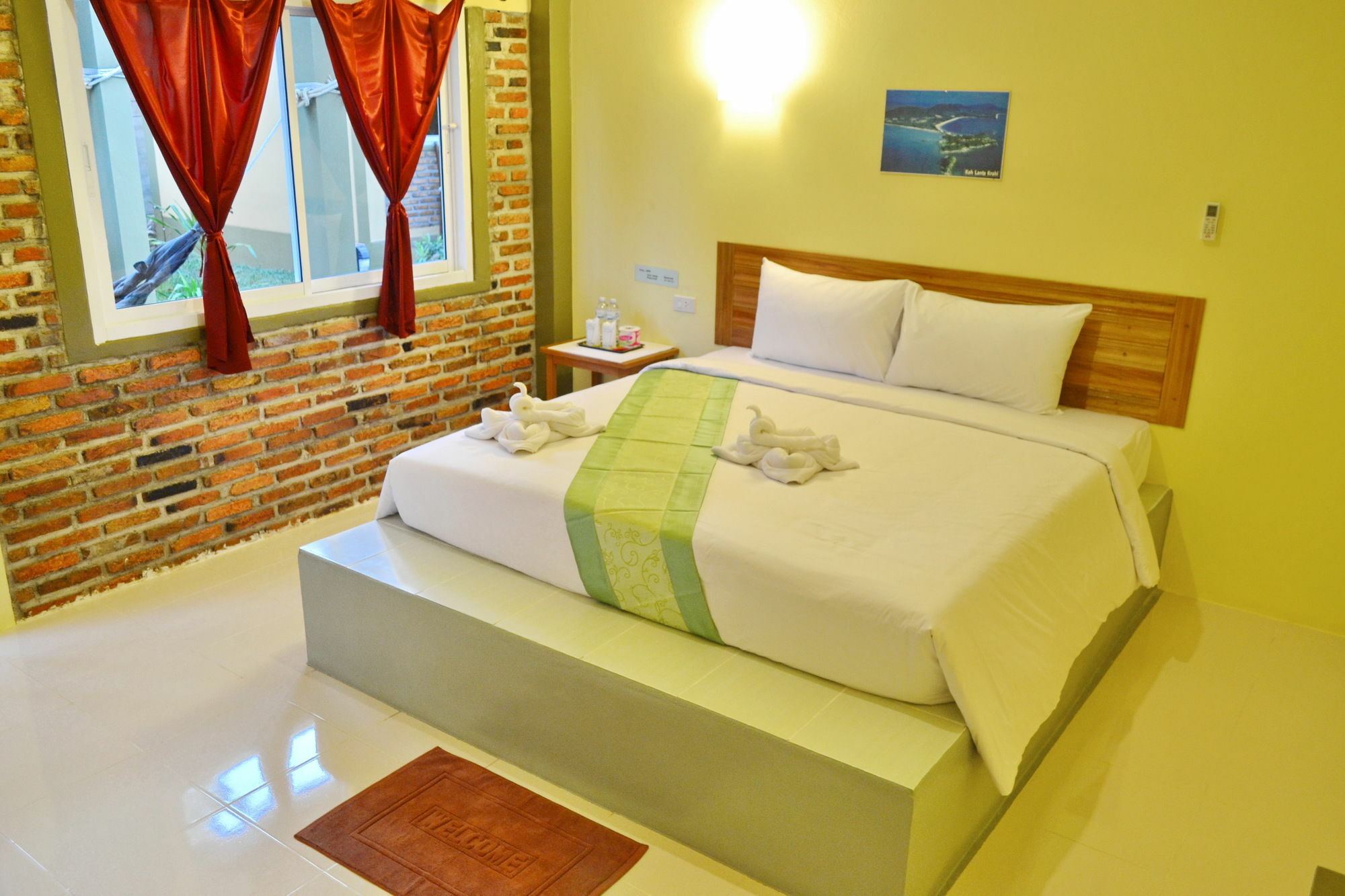 Lanta Baan Nok Guest house