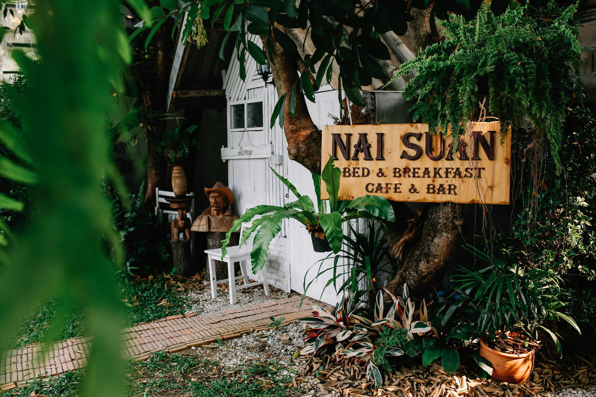 Nai Suan Bed & Breakfast