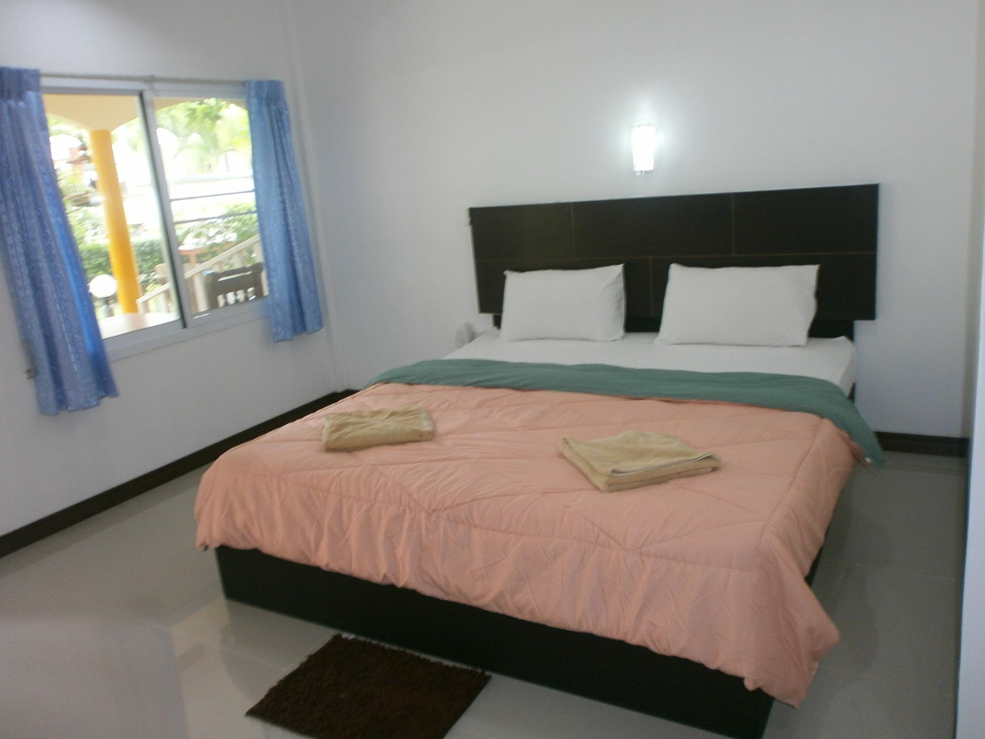Lanta Together Guest house