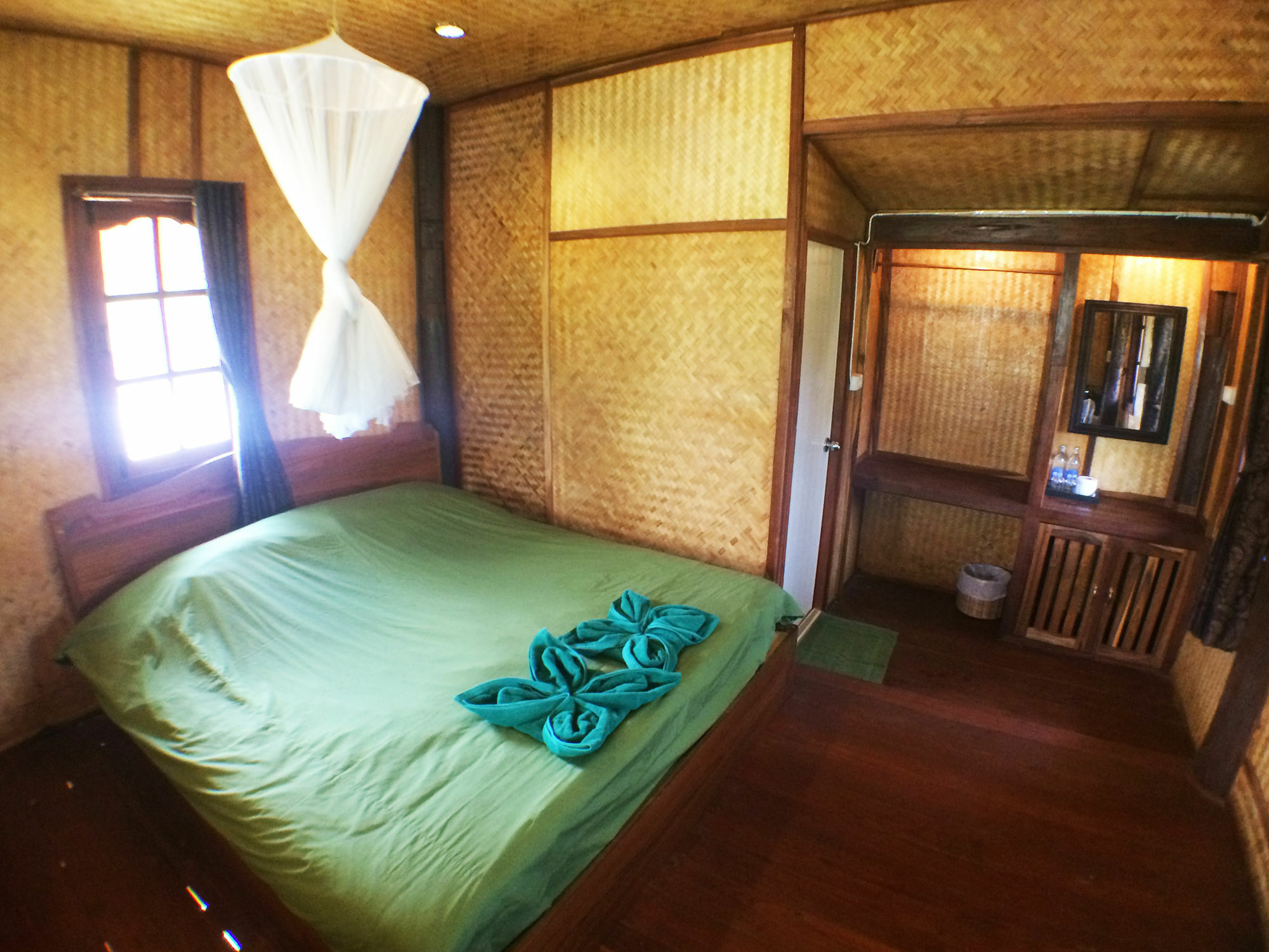 Country Hut 2* Pai
