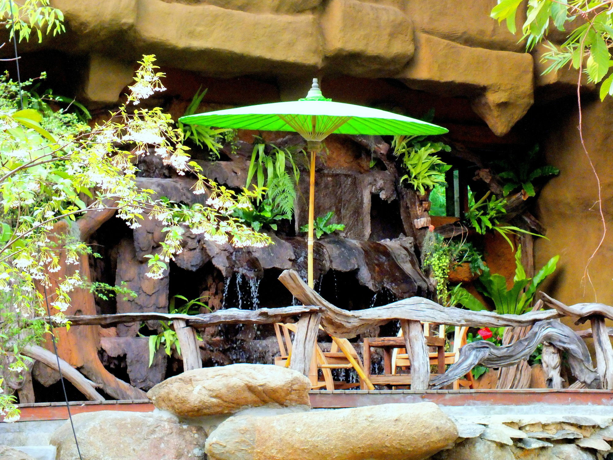 Bura Resort
