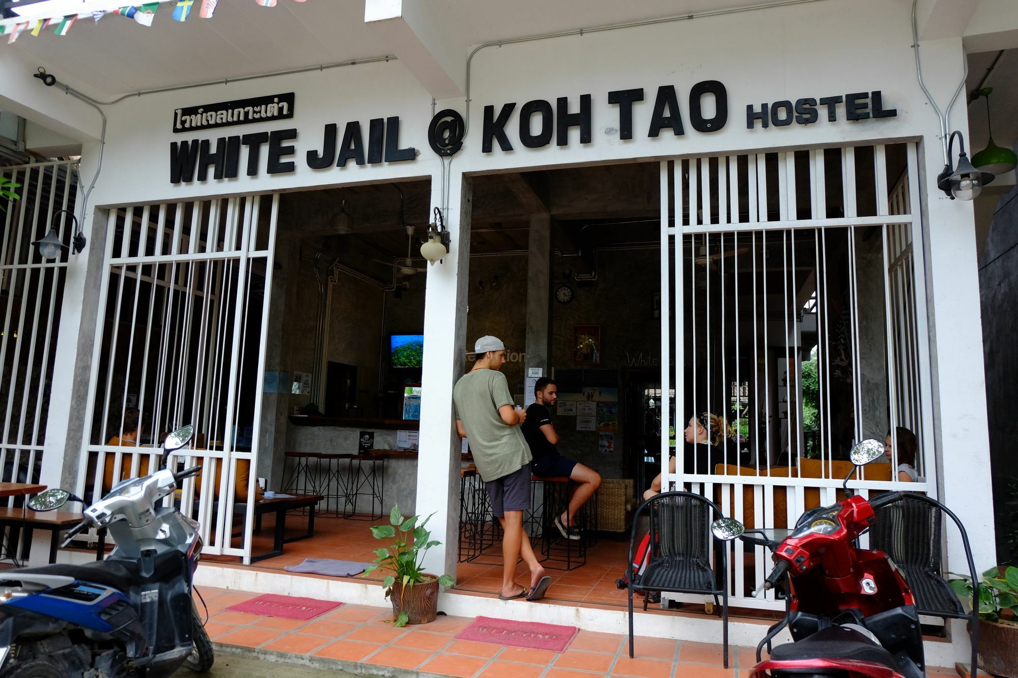 Hostel White Jail At