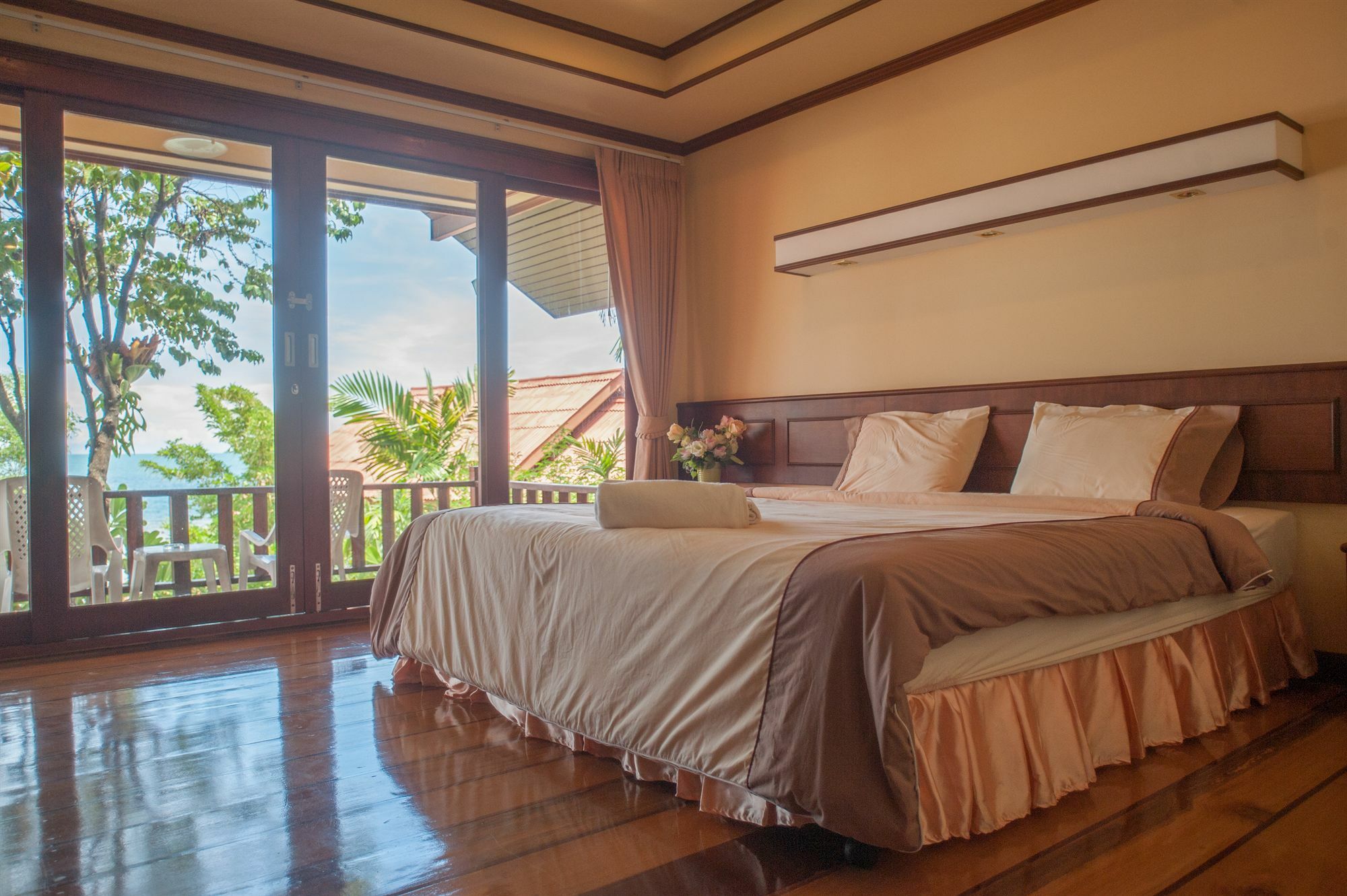 Hotel Niramon Sunview Ko Pha Ngan