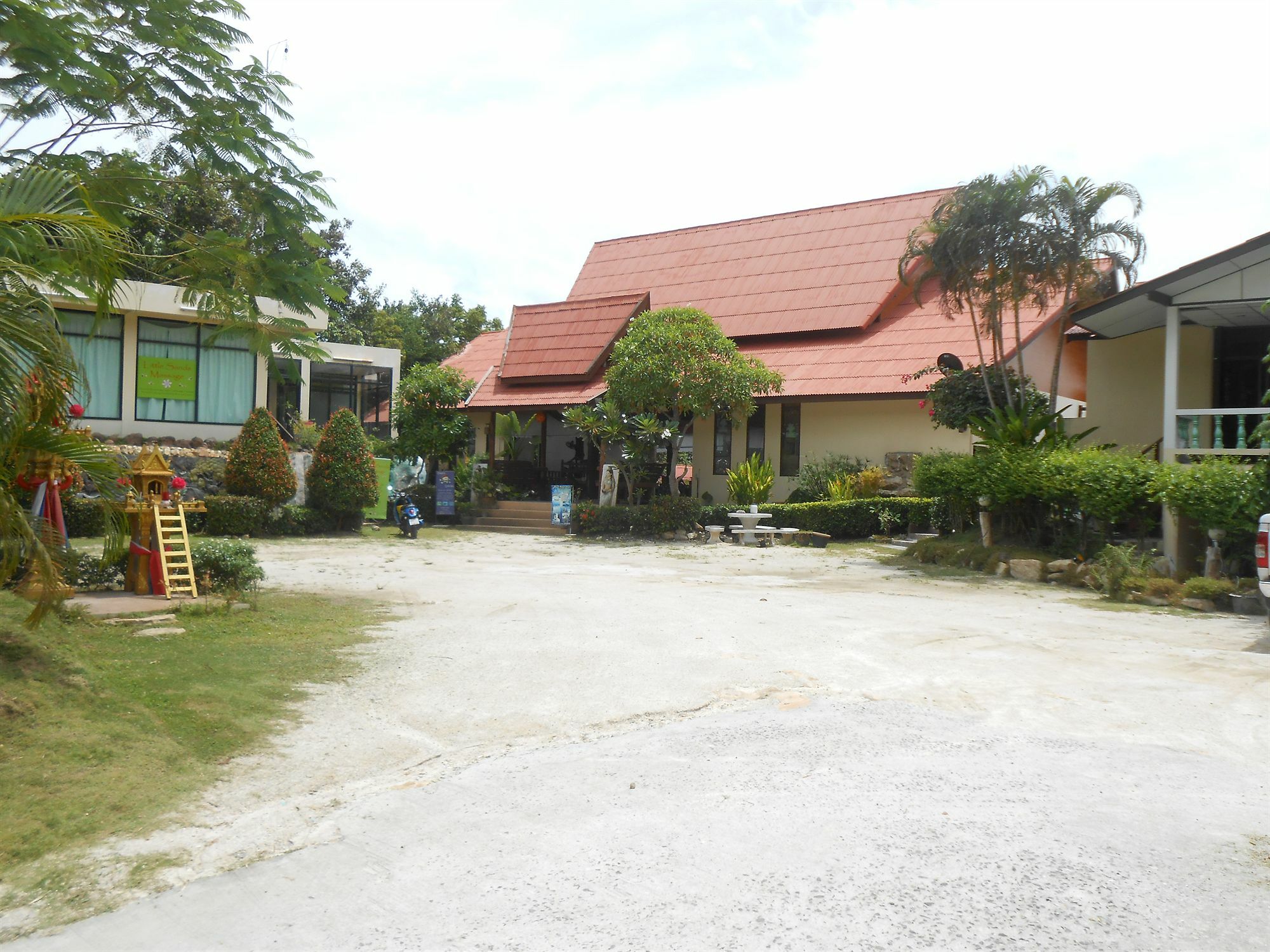 Hotel Niramon Sunview Ko Pha Ngan