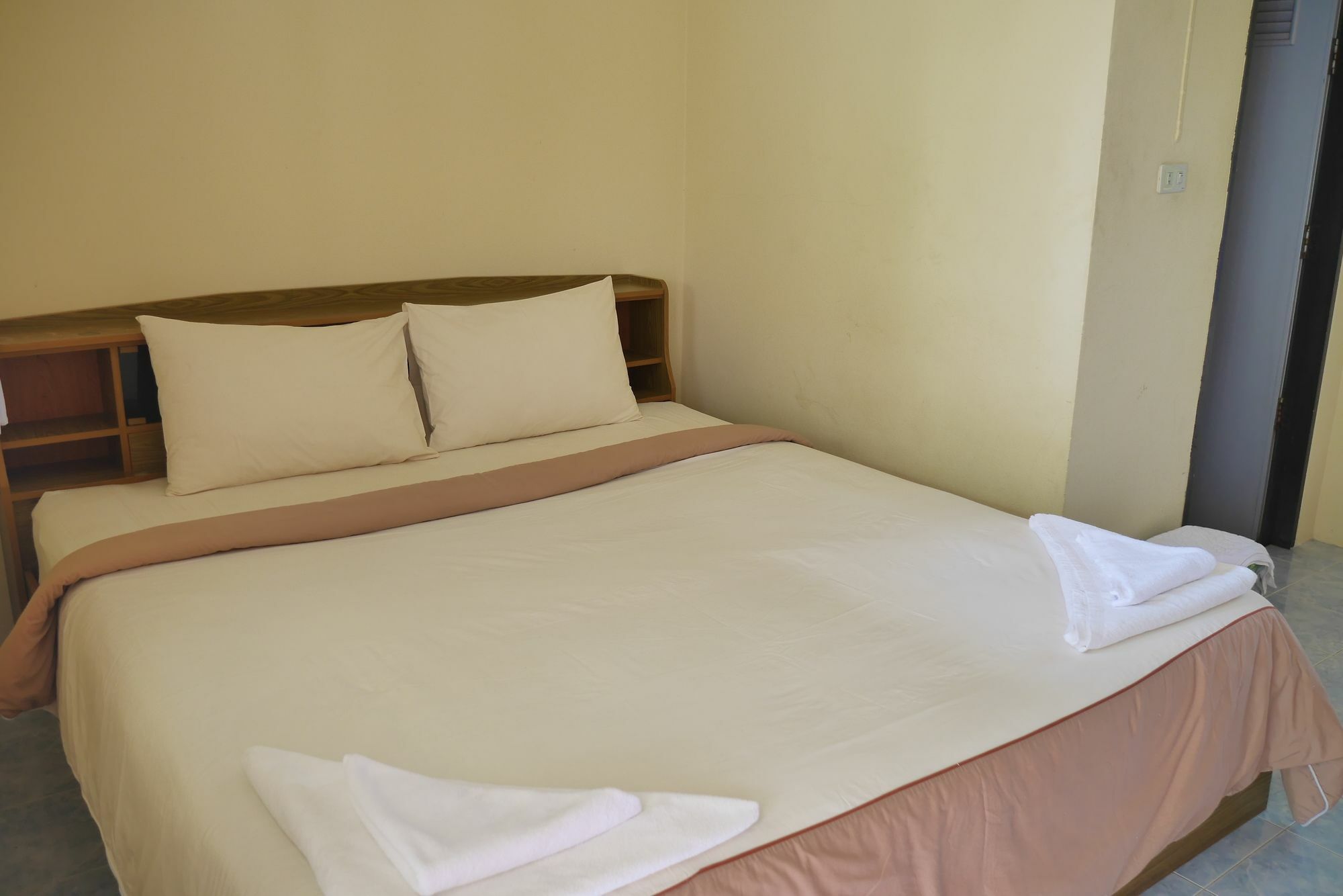 Hotel Niramon Sunview Ko Pha Ngan