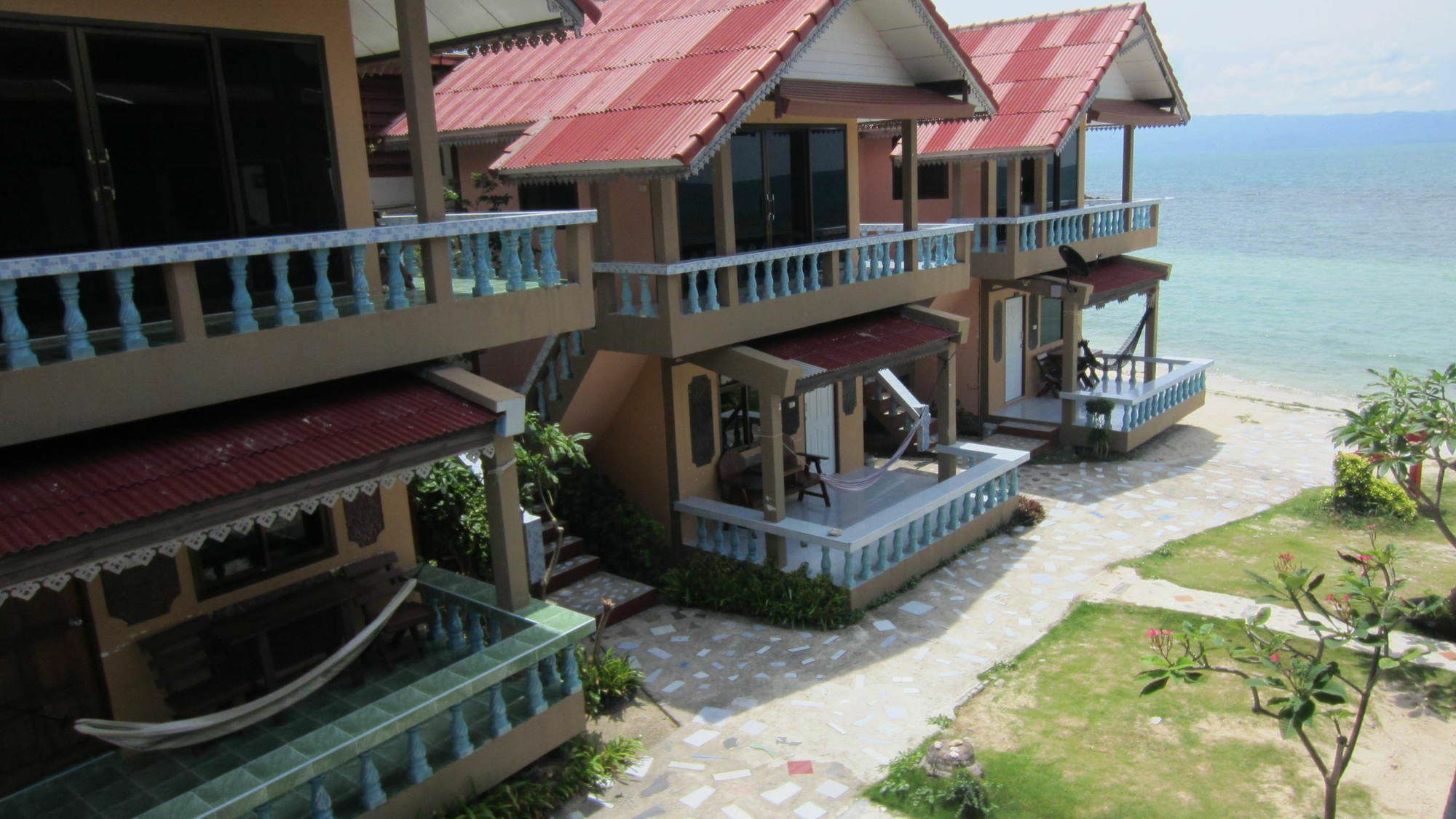 Charung Hotel