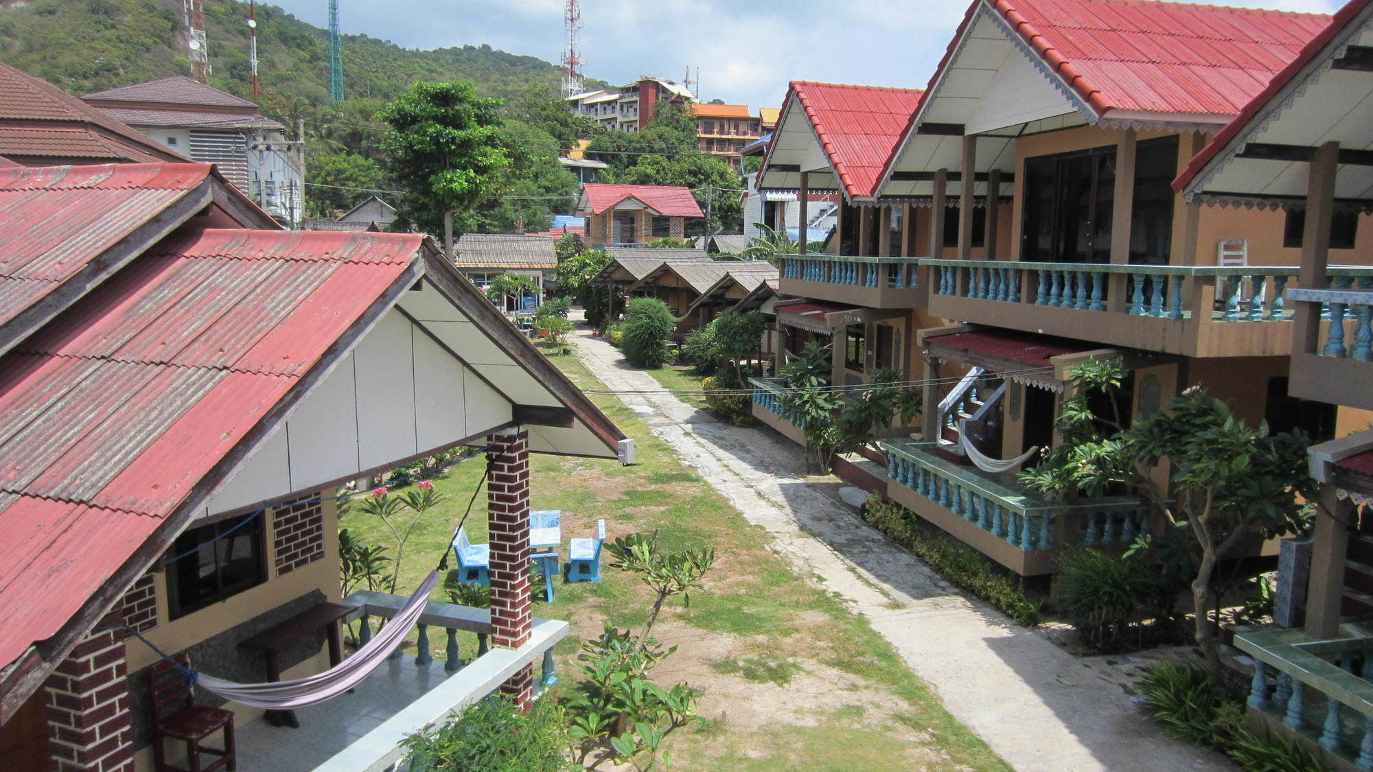 Charung Hotel Haad Rin