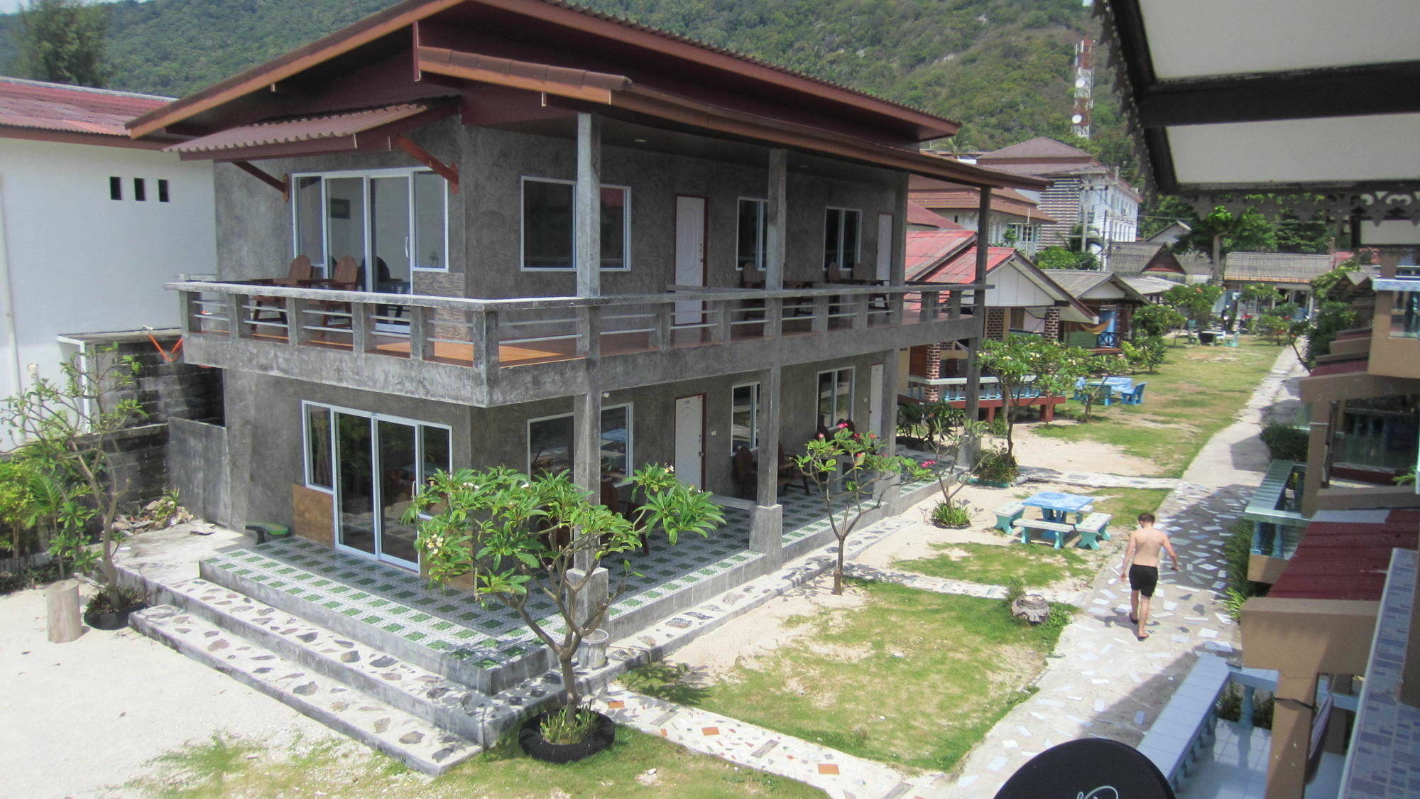 Hotel Charung Haad Rin