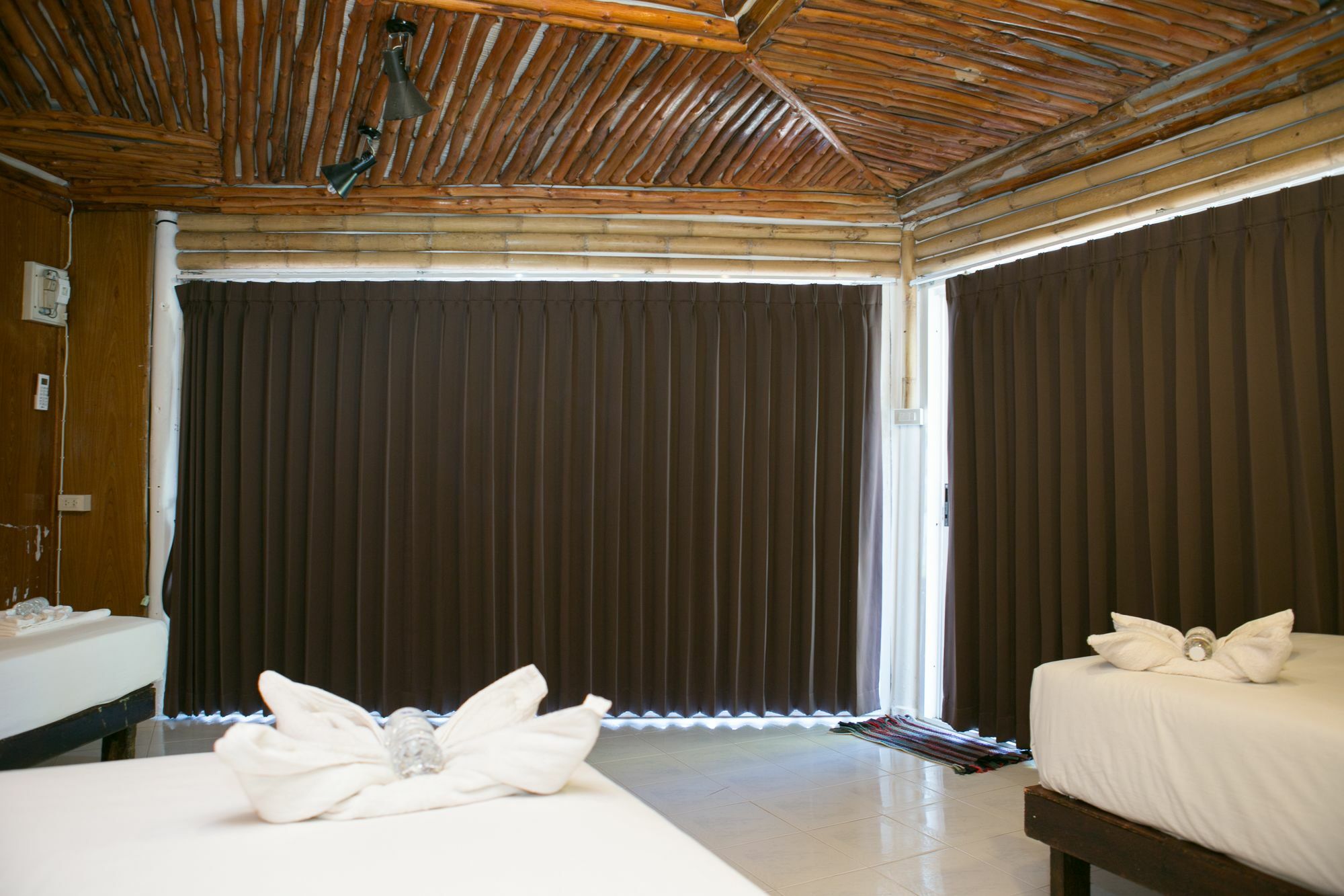 Hotel Haadrin 2*