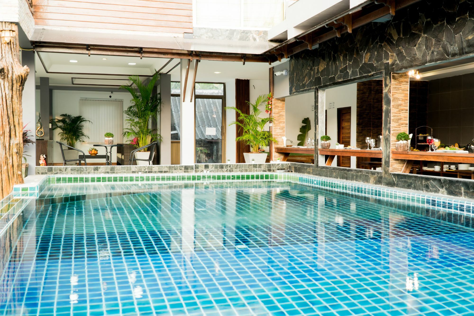 Billabong And Cafe Hotel
