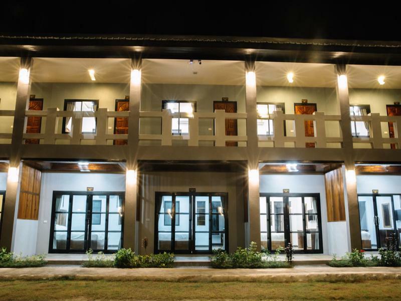Billabong And Cafe Hotel 3*