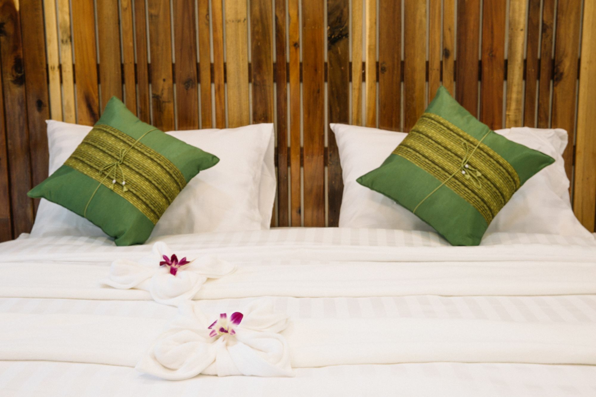 Billabong And Cafe Hotel Baan Tai