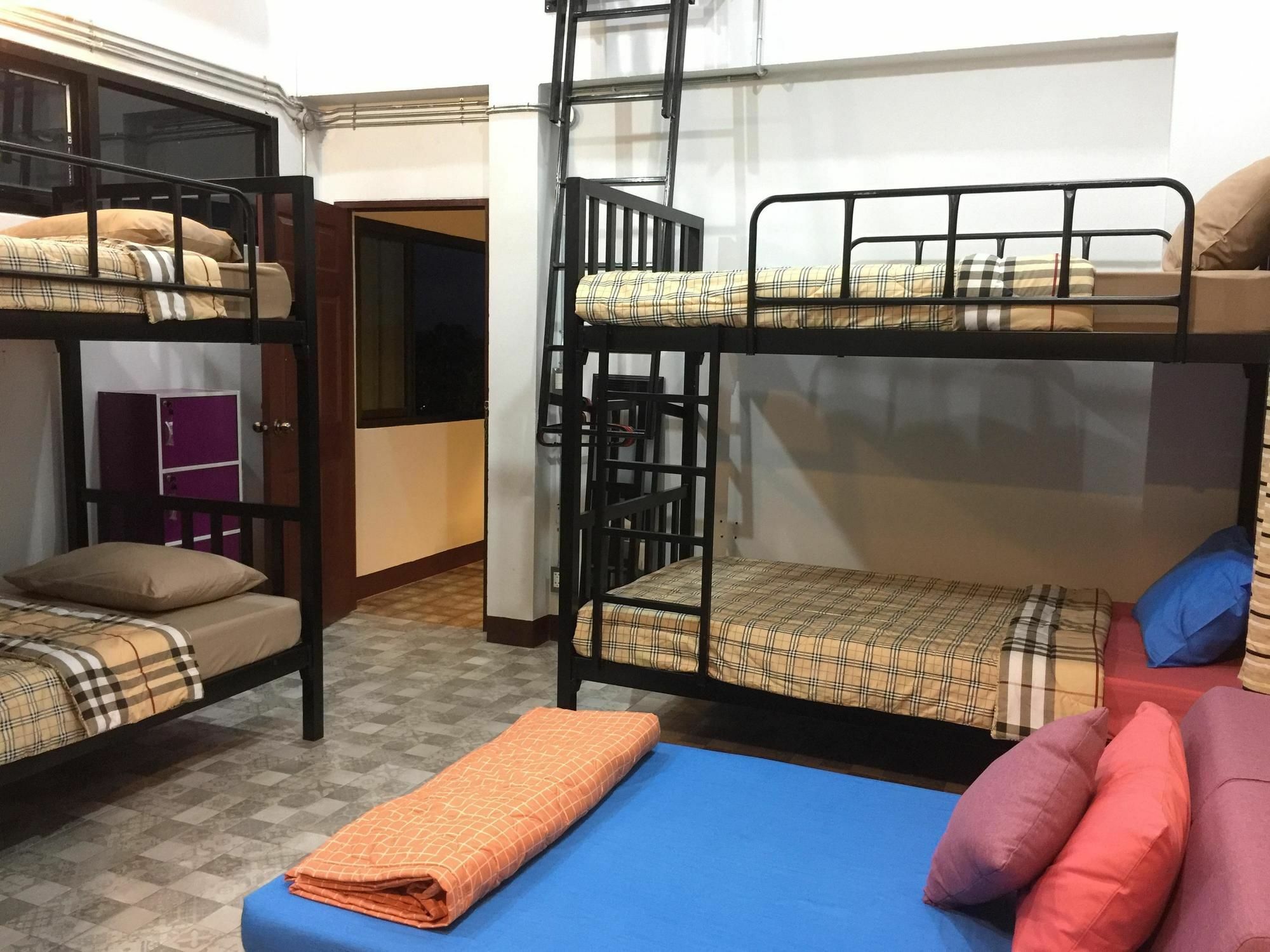 Hotel Chiangmai Hometel 3*