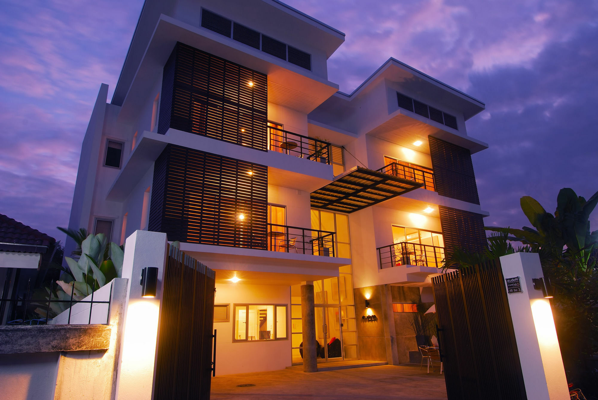 365 Serviced Aparthotel