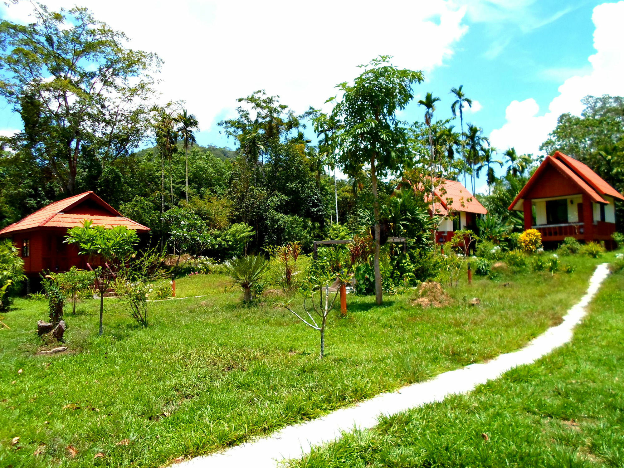 Baan Rimnam Khao Sok Hotel