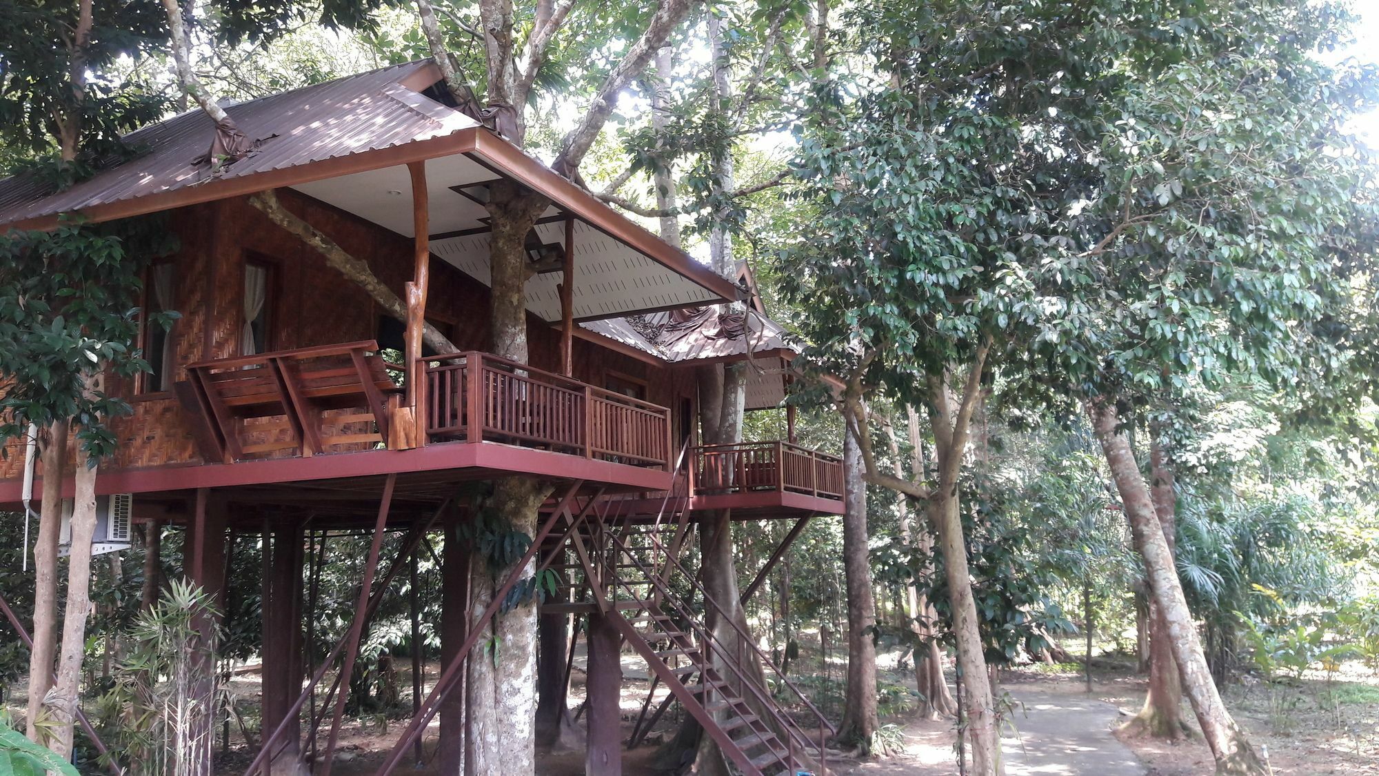 Baan Khao Sok Holiday park Khao Sok National Park