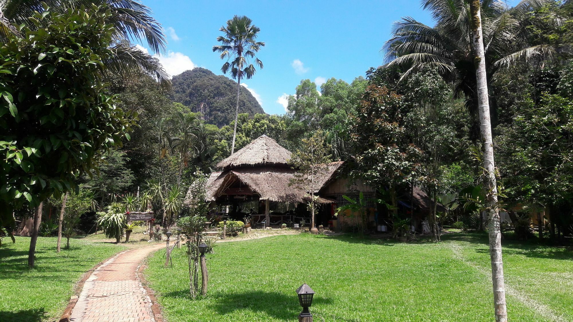 Holiday park Baan Khao Sok *