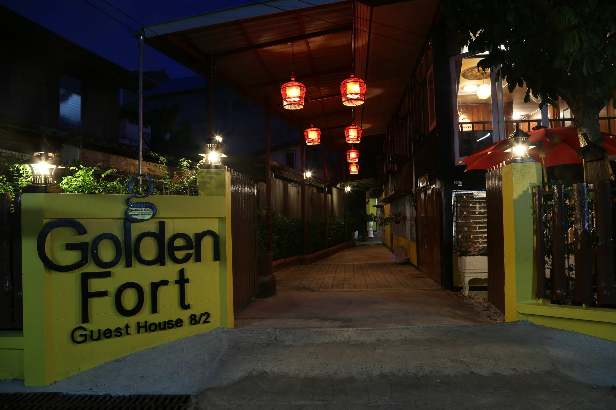 Golden 2*