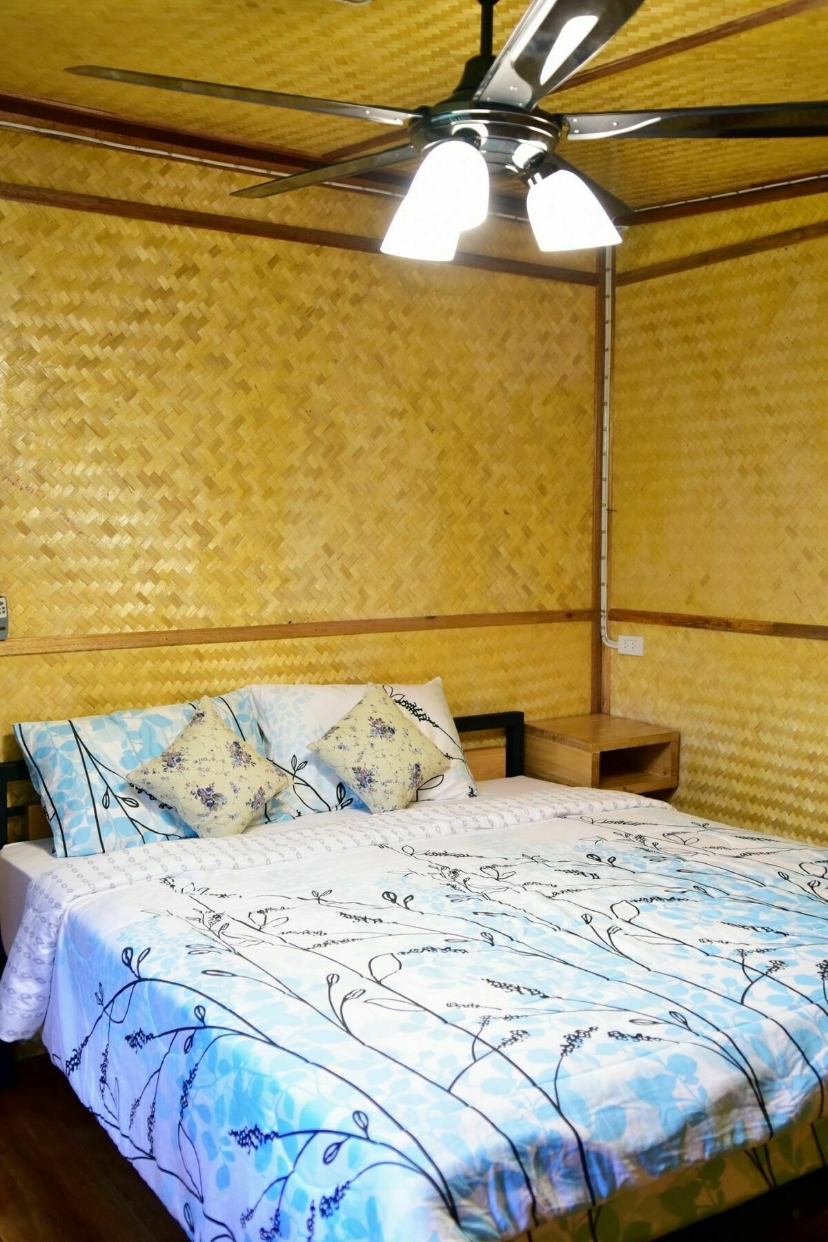 Bansuanphutarn Hotel 3*