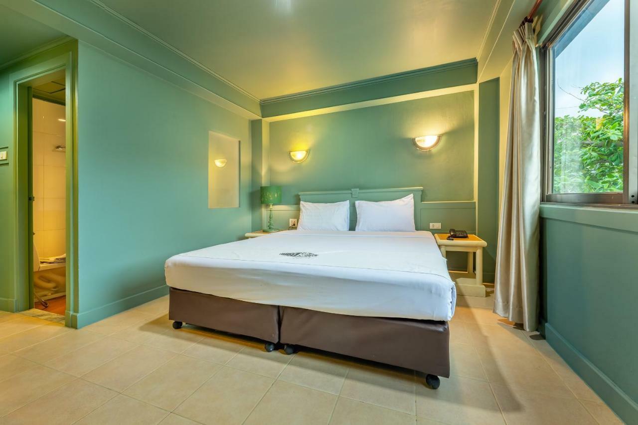 Beachfront Boutique 3*