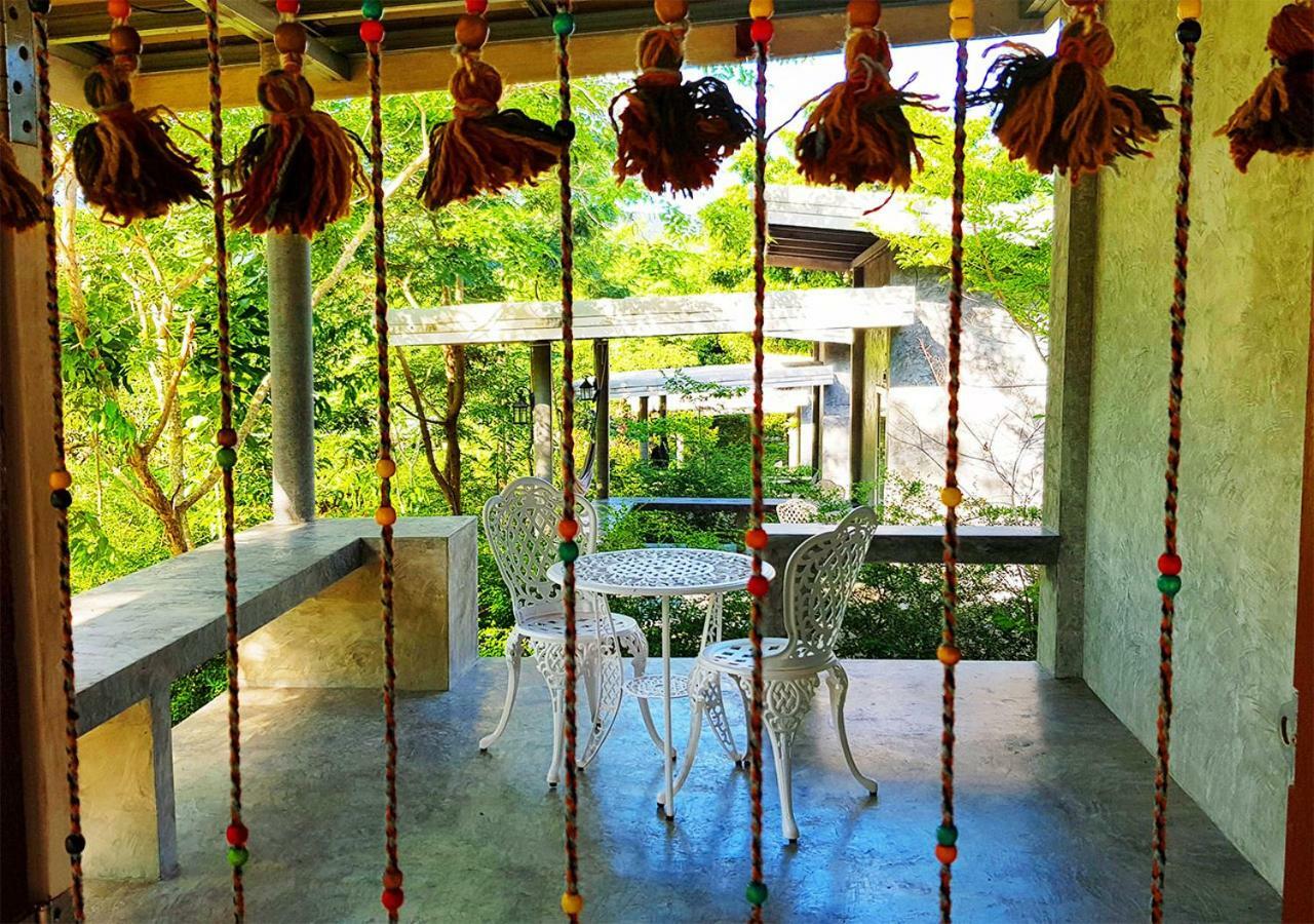 Resort New Moon Thongsala