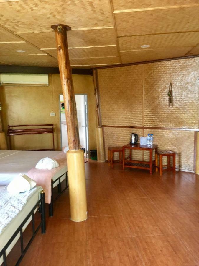 Tp Hut Koh Chang