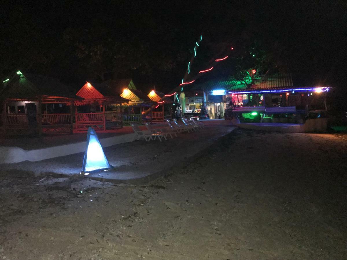 Resort Two Rocks