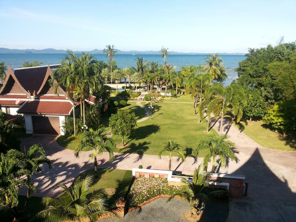 Sea Lavender Villa *