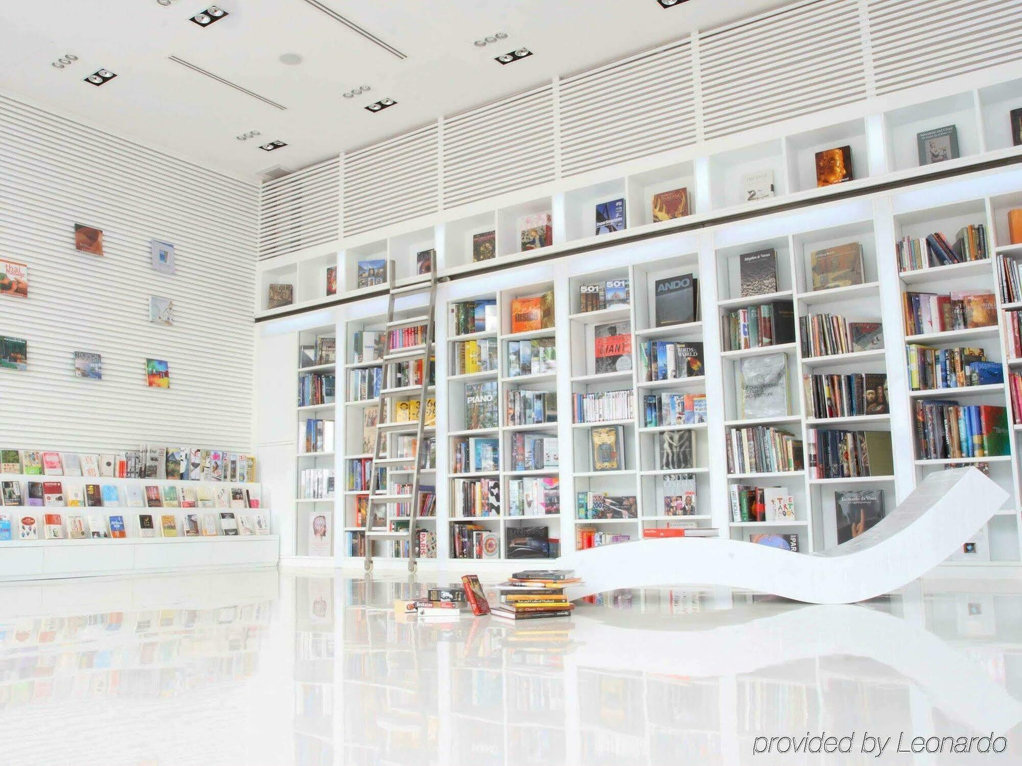 The Library Resort 5*