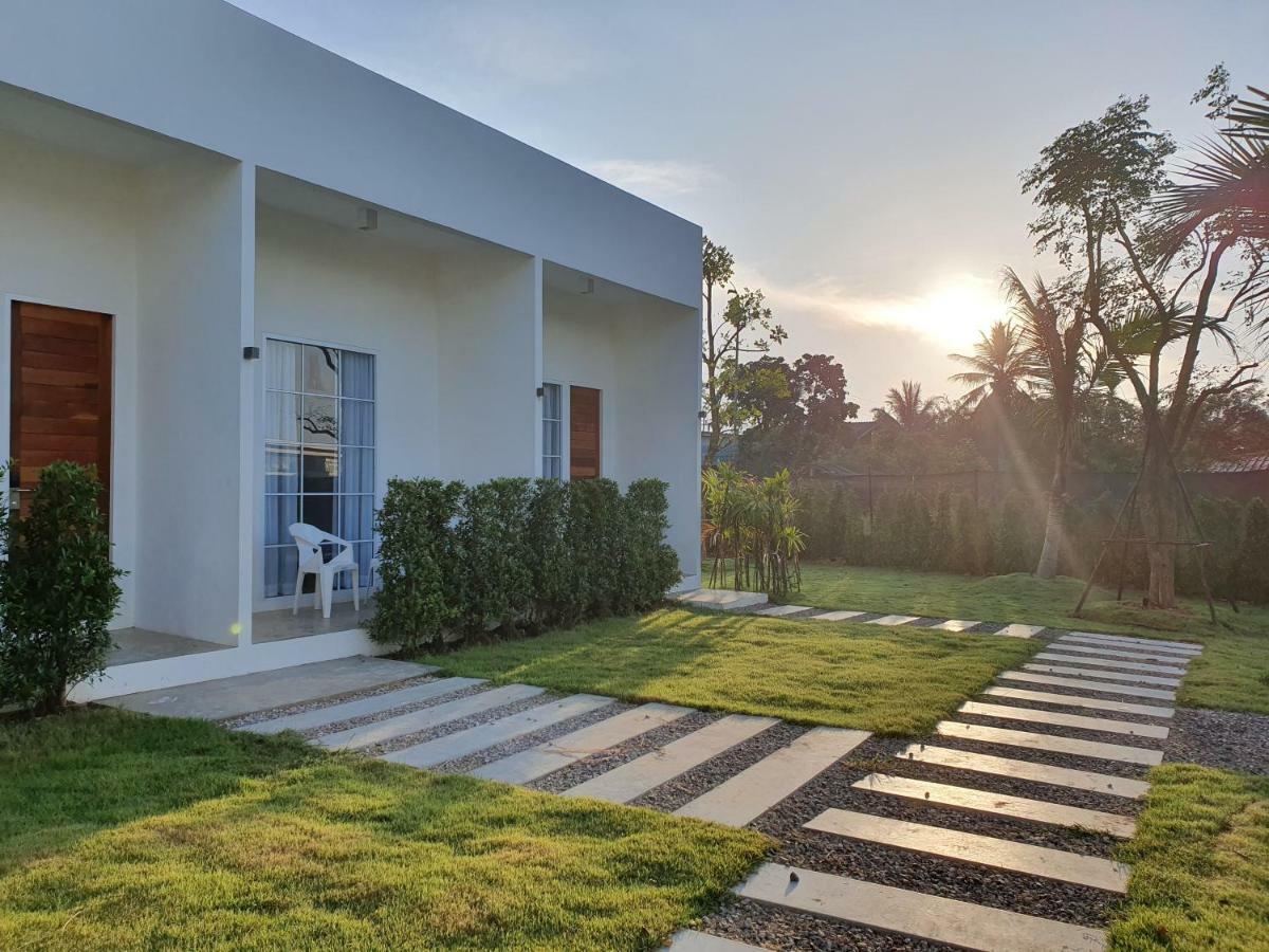 Meet Boutique 3* Surat Thani