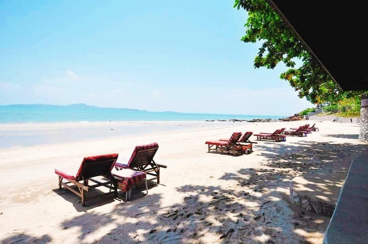 Birds And Bees Resort Pattaya