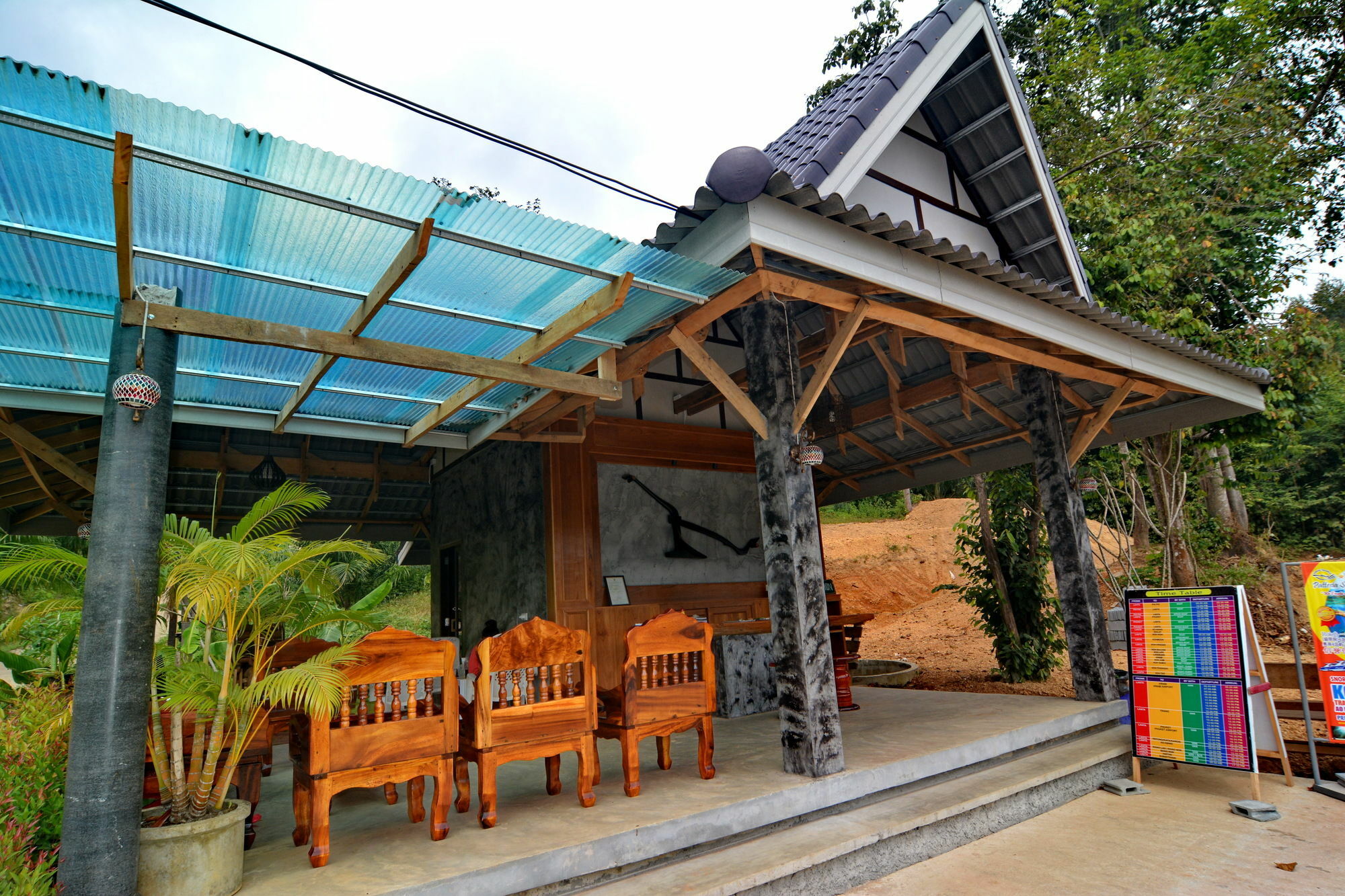 Guest house Phuchawee Lanta 3*