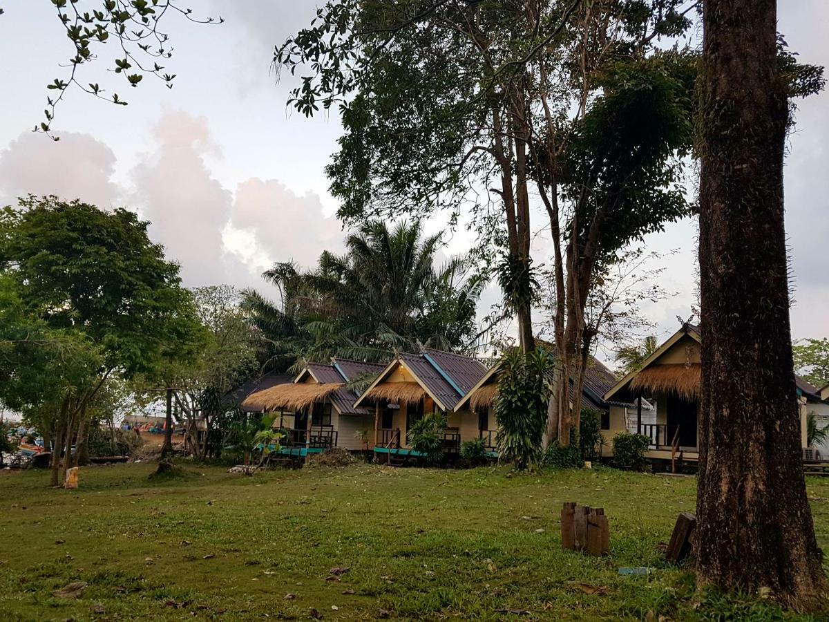 ฺbay Yard Hut Guest house *