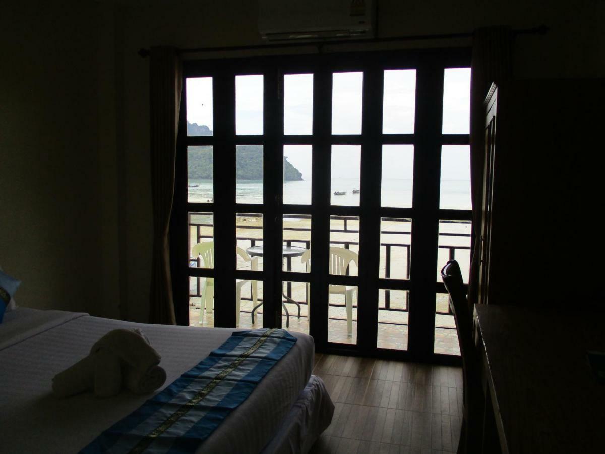Casa de hóspedes House & Sunsky Phi Phi Don