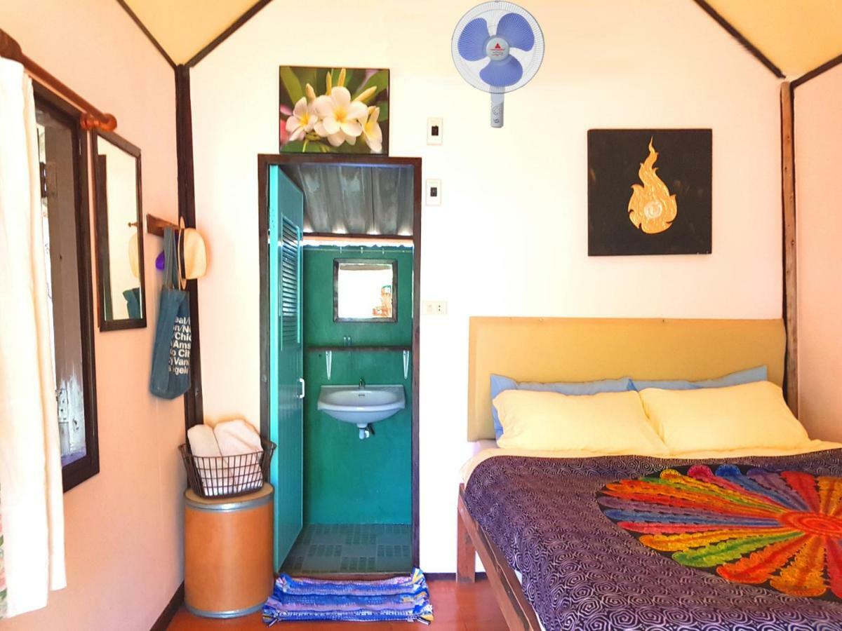 ฺbay Yard Hut Koh Chang