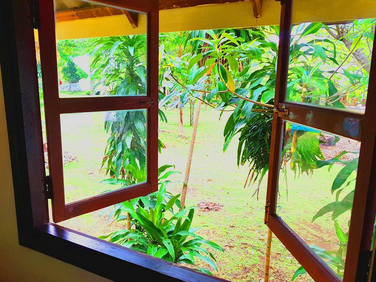 ฺbay Yard Hut * Koh Chang