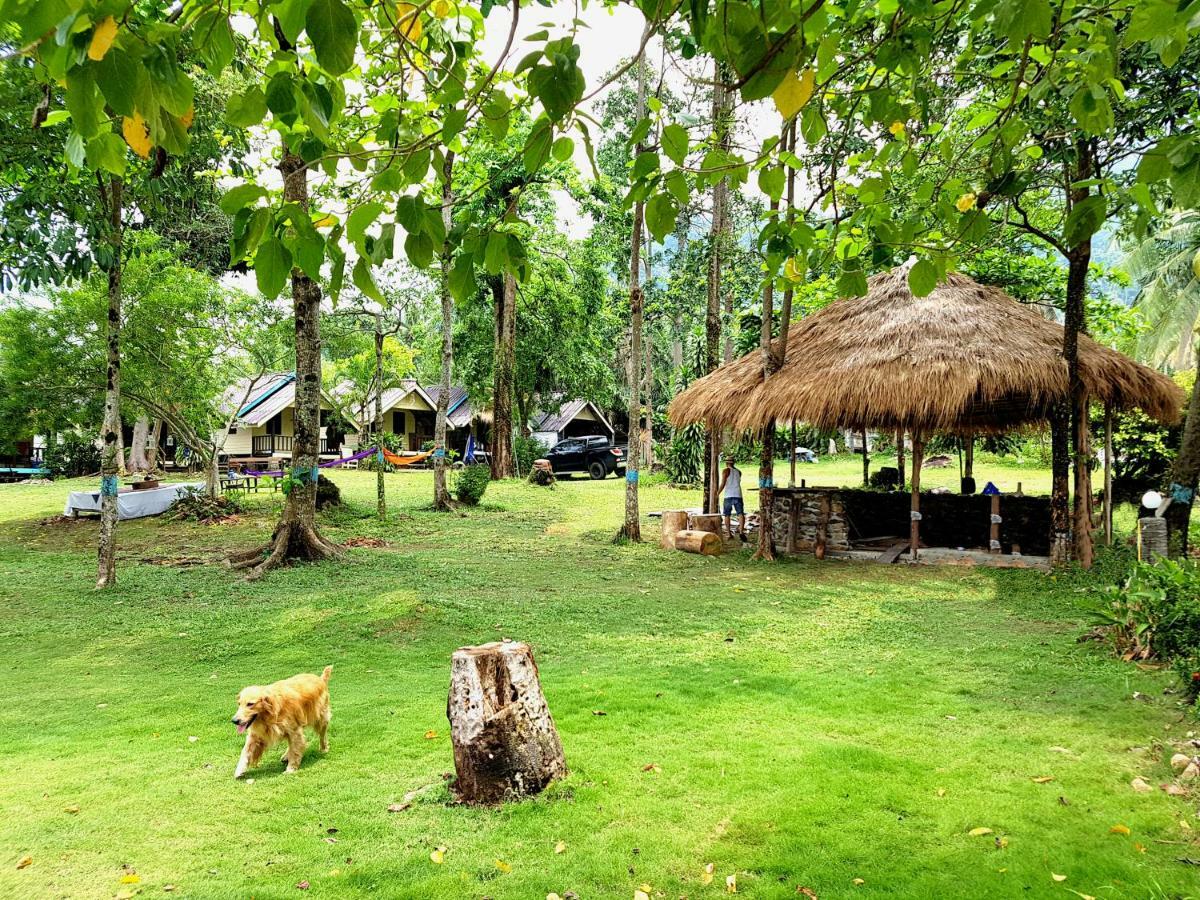 ฺbay Yard Hut Guest house
