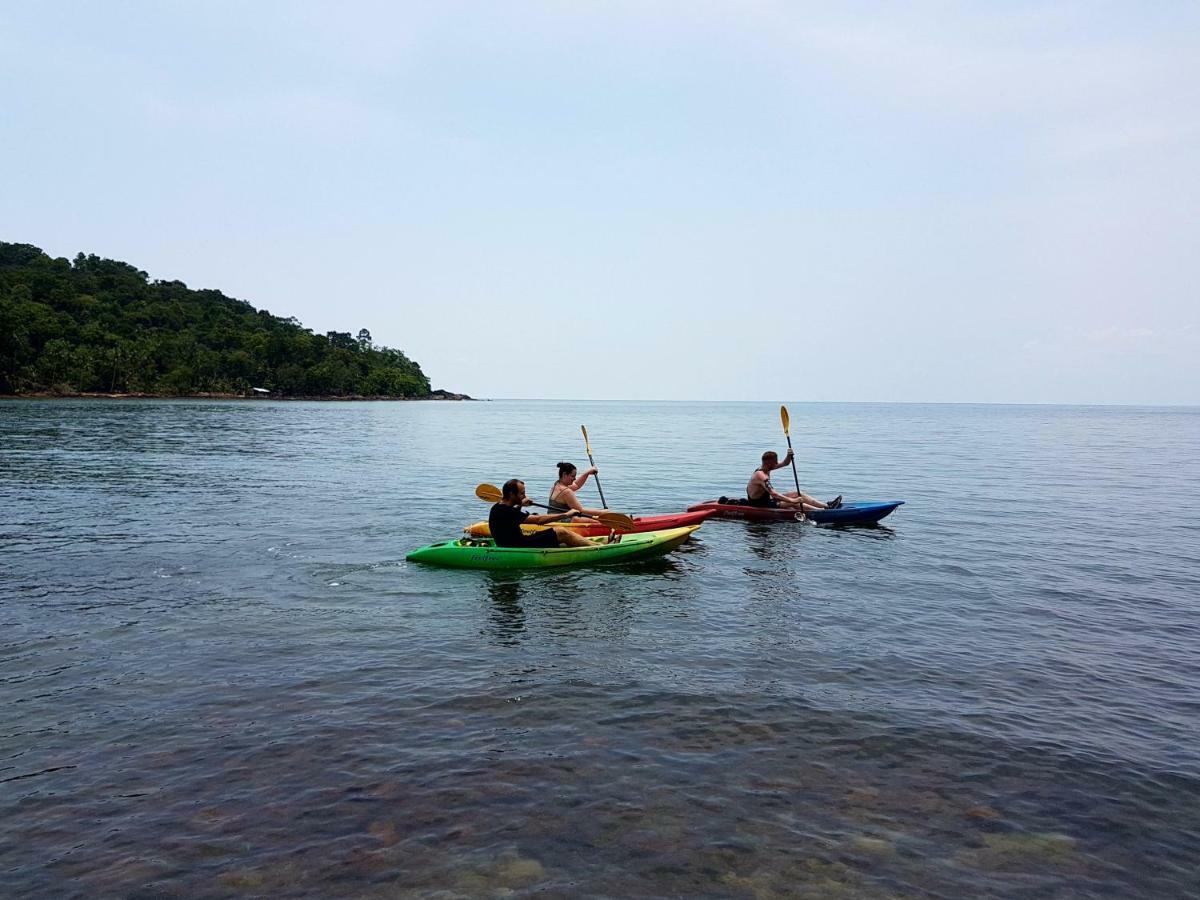 Guest house ฺbay Yard Hut Koh Chang