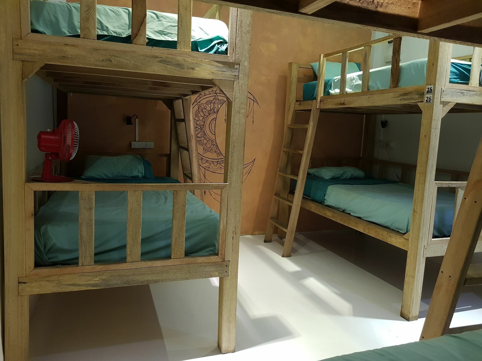 Casa Luna Hostel *