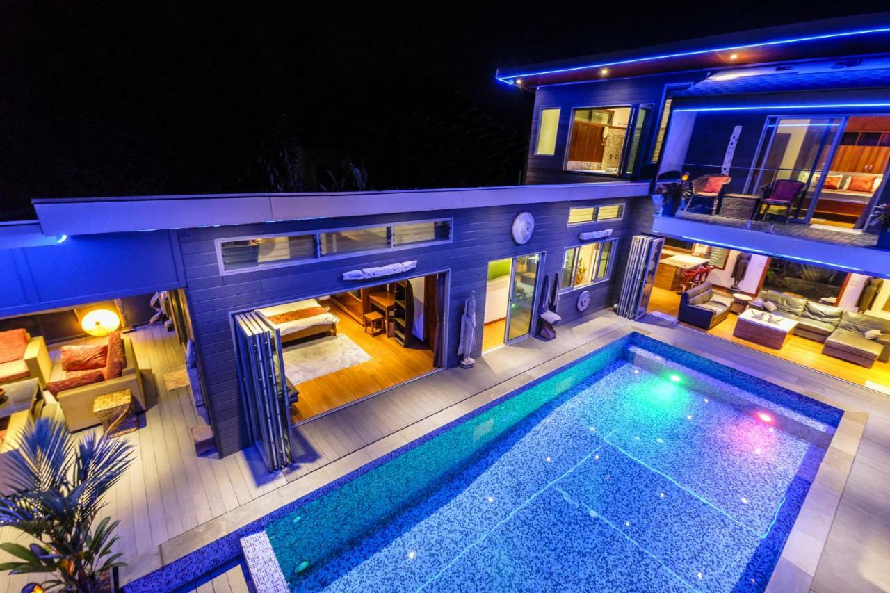 Stunning With Ocean Views And Free Car Pousada