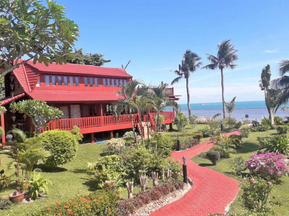 Beachfront Villa, Bang Po Villa Ban Bang Po