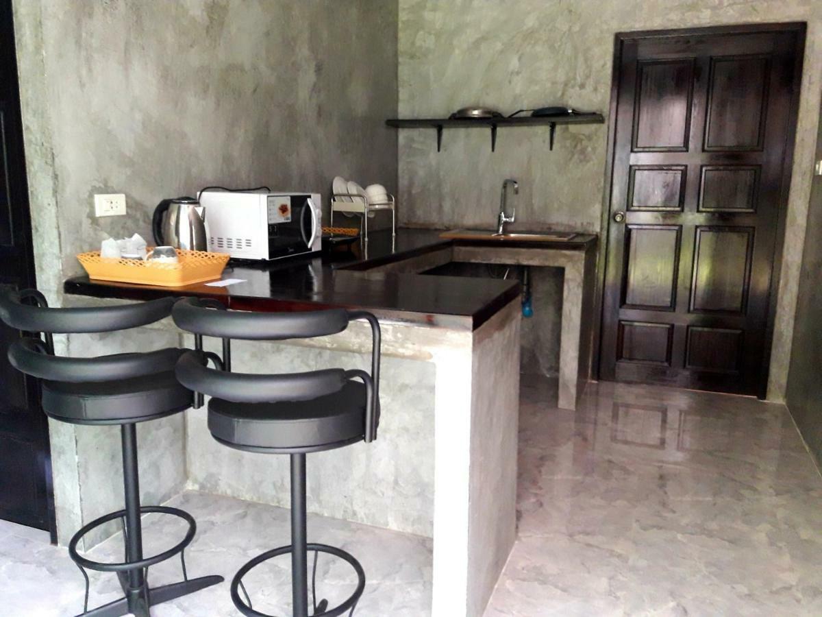 Lanta K Guest house 3*