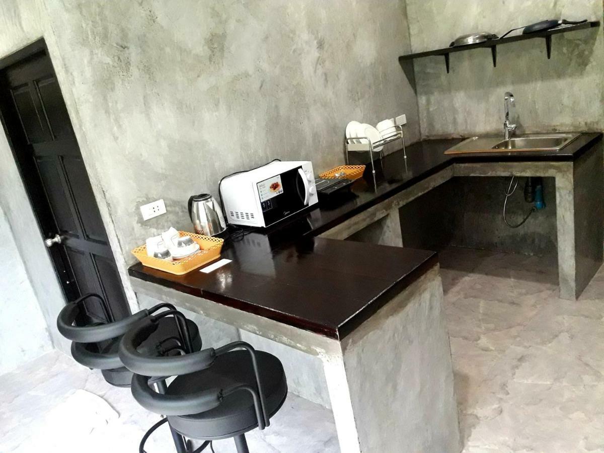 Lanta K Guest house