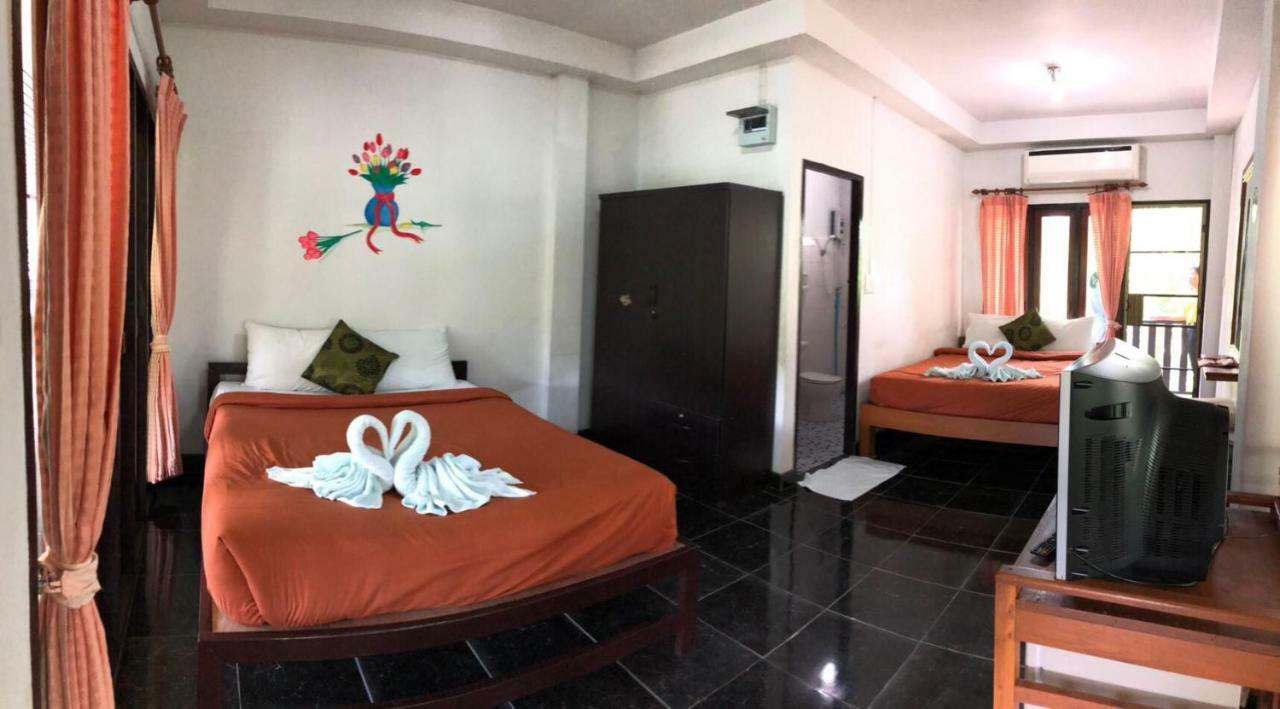 Guest house Baan Chanoknunt *