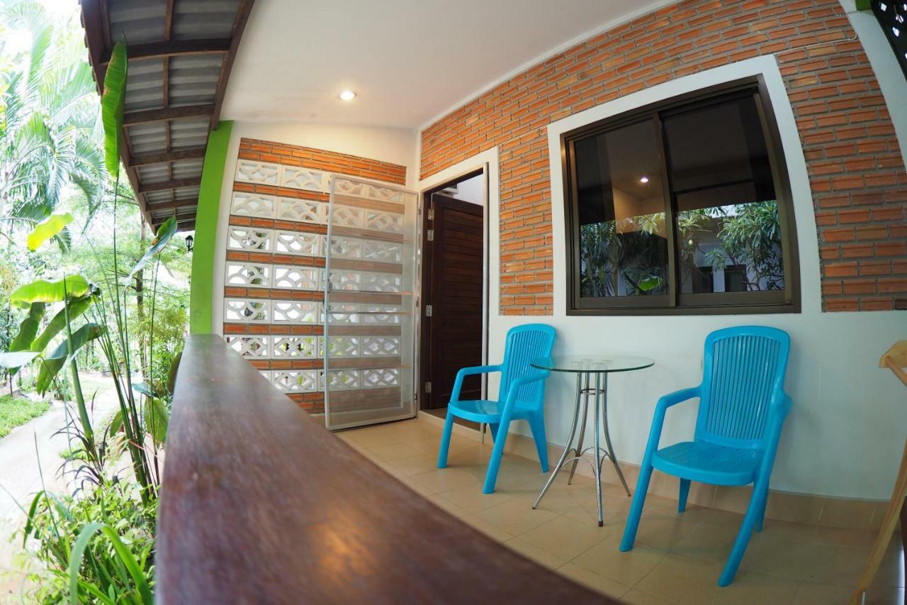Hostel Wandee Khao Lak