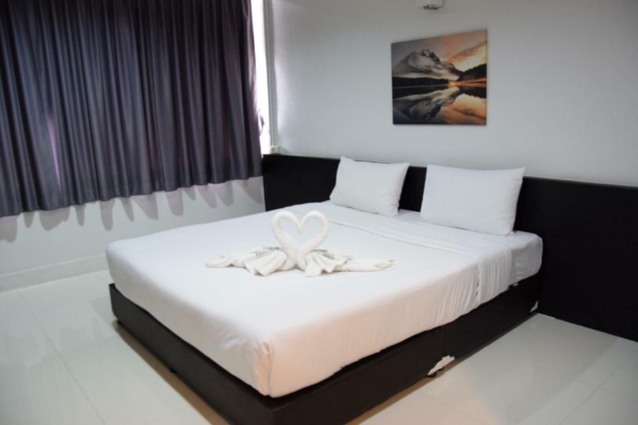 Hotel The Train Hatyai