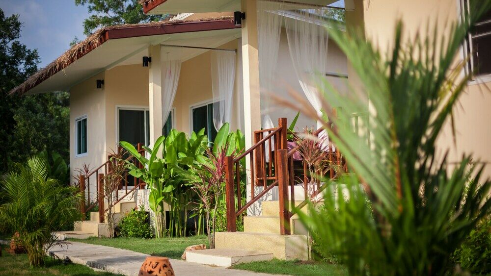 Resort Coco Lilly Villas 3*