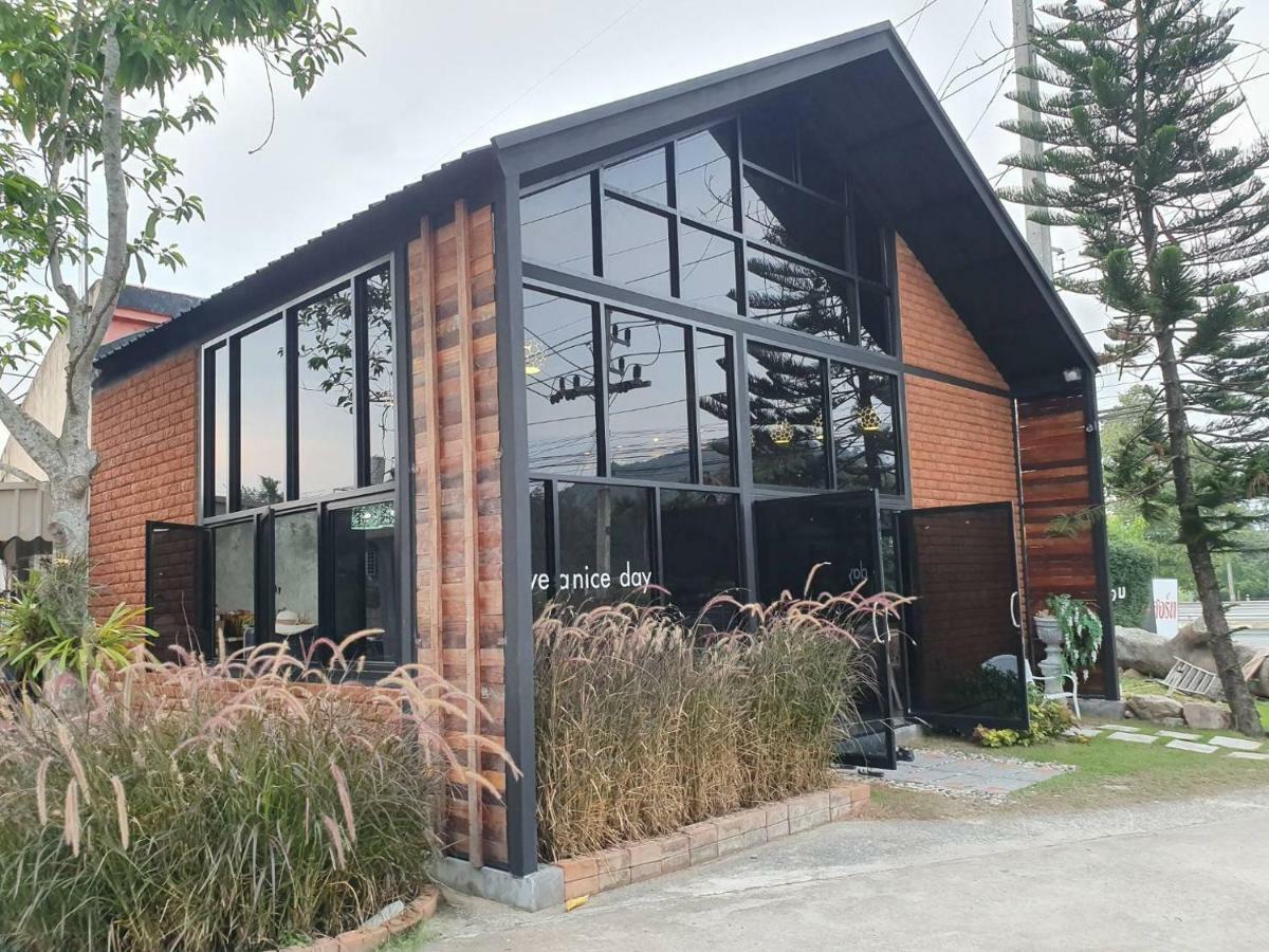 Phumaihom Resort Hat Yai